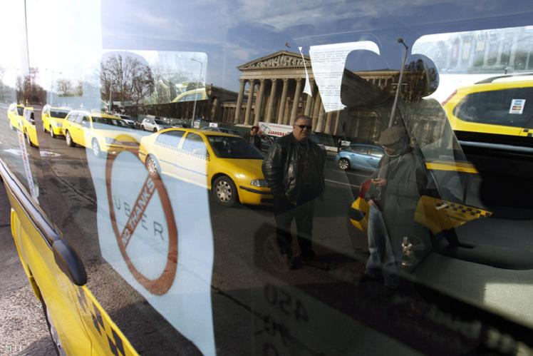 HUNGARIAN PARLIAMENT PASSES LAW TO BLOCK “ILLEGAL TAXI APP” UBER